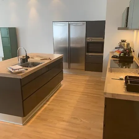Appartement Entire 2-bedroom With Jacuzzi *